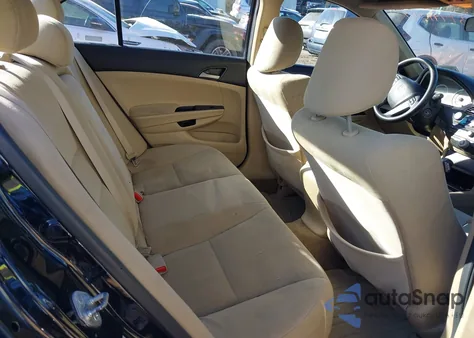 2011 Honda Accord 2.4 Lx z USA, uszkodzony, nr VIN 1HGCP2F31BA065332